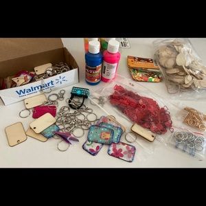 New Keychain Arts & Crafting Kit Home Family Fun